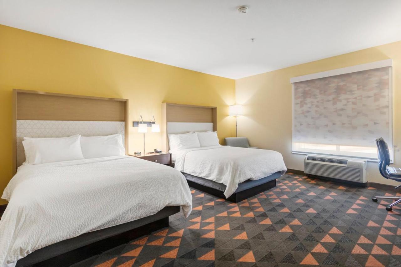 Holiday Inn Hotel & Suites Waco Northwest By Ihg Bellmead Екстериор снимка