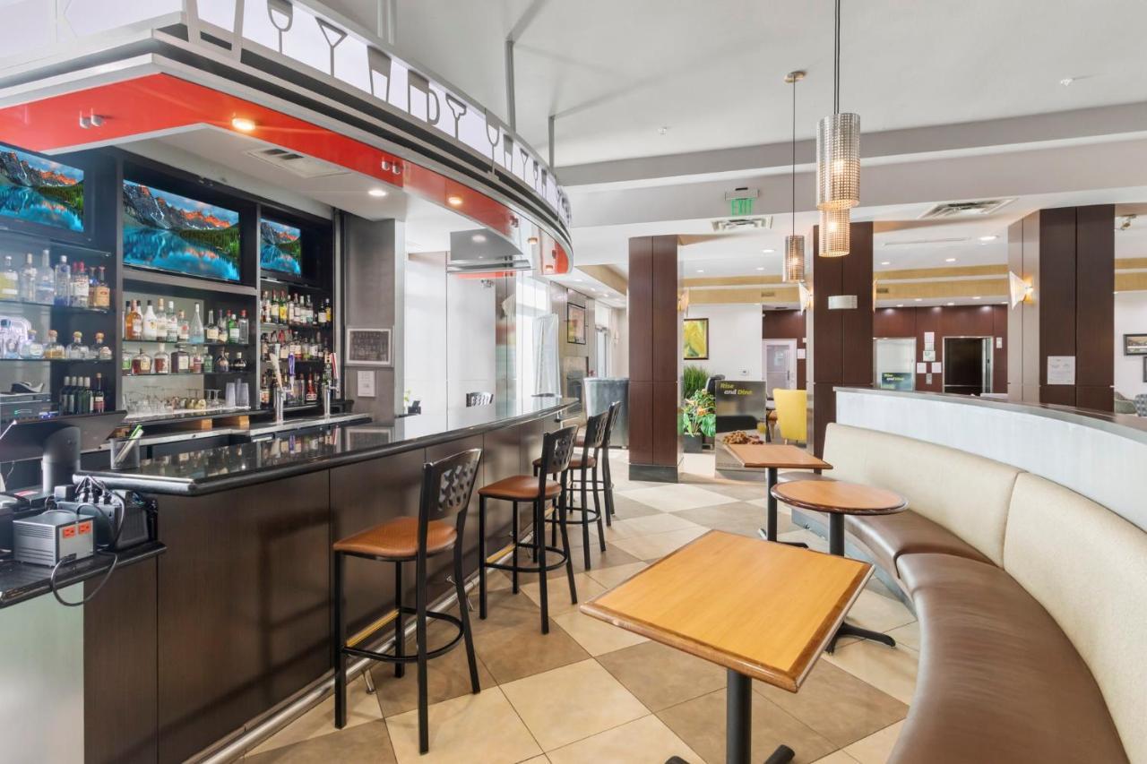 Holiday Inn Hotel & Suites Waco Northwest By Ihg Bellmead Екстериор снимка