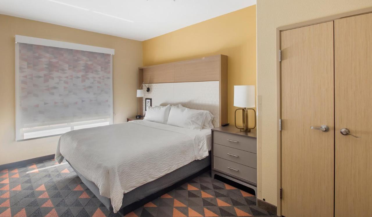 Holiday Inn Hotel & Suites Waco Northwest By Ihg Bellmead Екстериор снимка