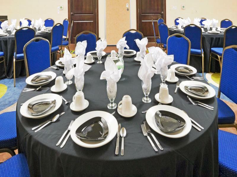 Holiday Inn Hotel & Suites Waco Northwest By Ihg Bellmead Екстериор снимка